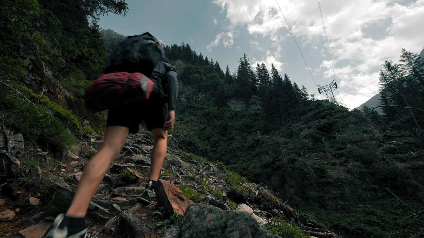 Pack Smarter, Climb Farther: A Practical Guide to Lightweight Camping Gear